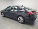 Used 2020 Ford Fusion SE image 3