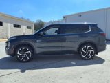 New 2025 Mitsubishi Outlander SE image 2