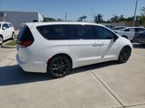 New 2025 Chrysler Pacifica Limited image 4
