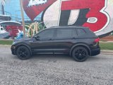 Used 2022 Volkswagen Tiguan SE R-Line image 3