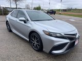 Used 2024 Toyota Camry SE image 2