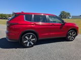 New 2025 Mitsubishi Outlander SE image 4
