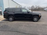 Used 2023 Jeep Grand Cherokee L Limited image 2