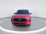 Used 2024 Ford Escape ST-Line image 3