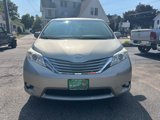 Used 2017 Toyota Sienna XLE image 2