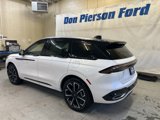 Used 2025 Lincoln Nautilus Reserve image 6