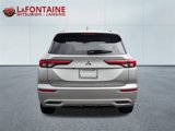 New 2025 Mitsubishi Outlander SEL image 4