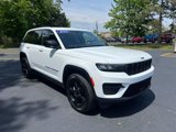 Certified 2022 Jeep Grand Cherokee Altitude image 4