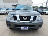 Used 2019 Nissan Frontier SV image 2