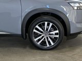 New 2025 Nissan Pathfinder Platinum image 3