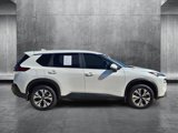 Used 2023 Nissan Rogue SV image 3