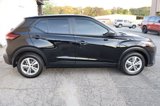 Used 2023 Nissan Kicks S image 4