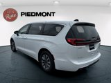 New 2025 Chrysler Pacifica Select image 4