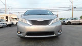 Used 2015 Toyota Sienna XLE Premium image 2
