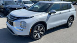 New 2025 Mitsubishi Outlander SE image 3