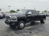 New 2025 RAM 3500 Laramie w/ Towing Technology Group image 3