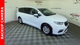 Used 2023 Chrysler Pacifica Touring-L image 2