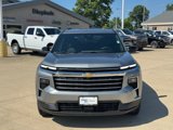 New 2025 Chevrolet Traverse LT image 2