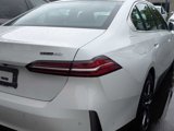 Used 2024 BMW i5 eDrive40i w/ Premium Package image 4