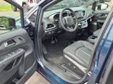New 2025 Chrysler Pacifica Select image 6