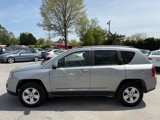 Used 2016 Jeep Compass Latitude image 2