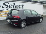 Used 2019 Volkswagen Golf S image 2