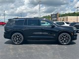 New 2025 Chevrolet Traverse High Country image 3