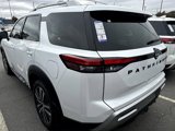 New 2025 Nissan Pathfinder Platinum w/ Black Appearance Package image 4