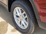 New 2025 Jeep Grand Cherokee Laredo X w/ Luxury Tech Group I image 5