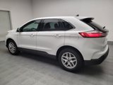Used 2024 Ford Edge SEL image 3