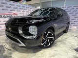 Used 2024 Mitsubishi Outlander SE image 2