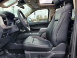 Used 2023 Ford Expedition XLT image 4