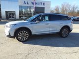 New 2025 Lincoln Corsair Reserve w/ Equipment Group 202A image 2