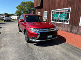 Used 2016 Mitsubishi Outlander SE image 2