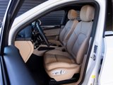 Used 2025 Porsche Macan image 5