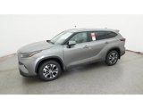 New 2025 Toyota Highlander XLE image 2