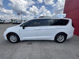 New 2026 Chrysler Pacifica Select image 3