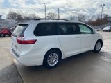 Used 2016 Toyota Sienna XLE image 5
