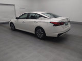 Used 2023 Nissan Altima 2.5 SV image 3