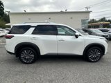 Used 2023 Nissan Pathfinder SL w/ SL Premium Package image 2