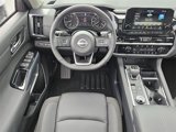 New 2025 Nissan Pathfinder SL image 5