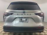 Used 2024 Toyota Sienna LE image 6