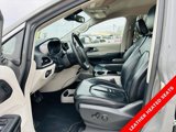Certified 2022 Chrysler Pacifica Touring-L image 3