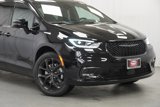 New 2026 Chrysler Pacifica Limited w/ S Appearance Package image 3
