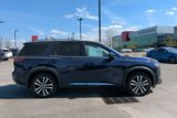 New 2025 Nissan Pathfinder Platinum image 2