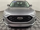 Used 2022 Ford Edge SE w/ Black Appearance Package image 5