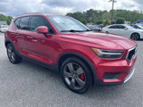 Used 2019 Volvo XC40 T4 Momentum image 5