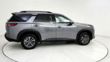 Used 2024 Nissan Pathfinder SV image 5