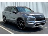 Used 2022 Mitsubishi Outlander SEL image 2