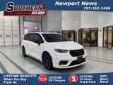 New 2025 Chrysler Pacifica Premium image 1